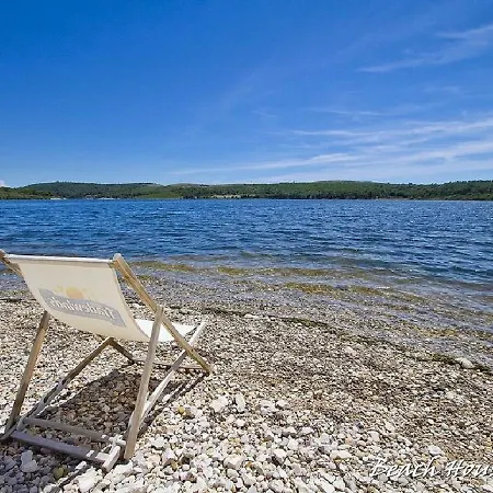 Ive & Beta With Pool & Jacuzzi In A Olive Grove, - Istria