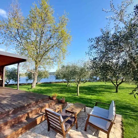 Ive & Beta With Pool & Jacuzzi In A Olive Grove, - Istria Pomer