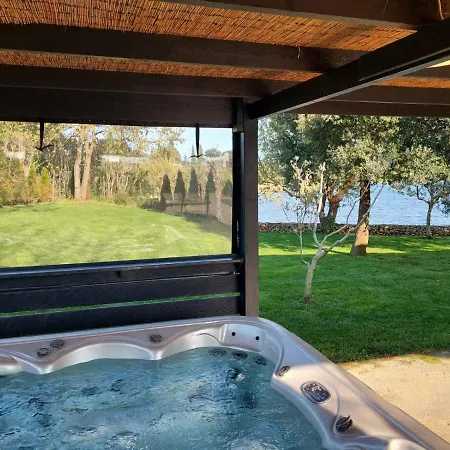 Ive & Beta With Pool & Jacuzzi In A Olive Grove, - Istria